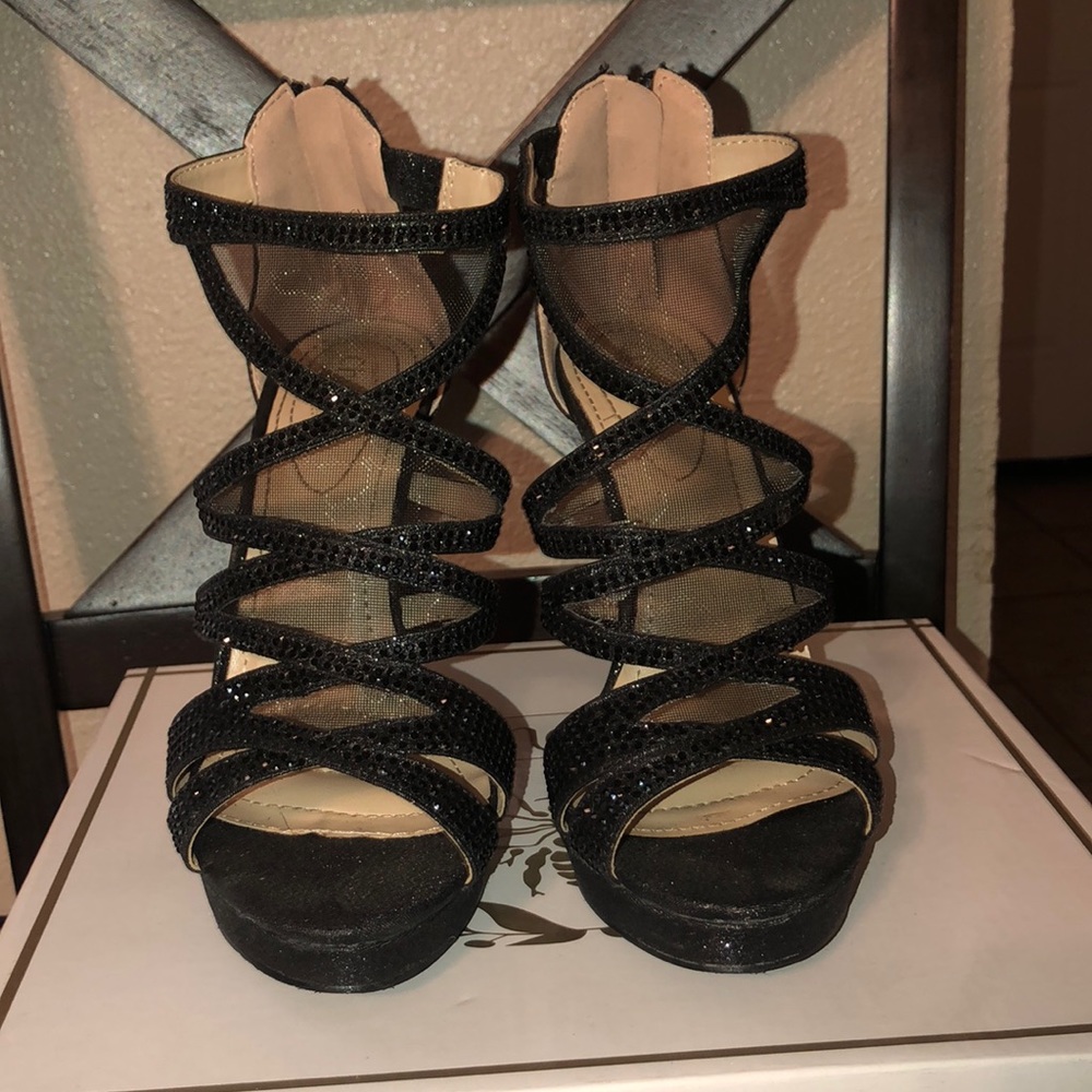 High Heels - Picture 2 of 2